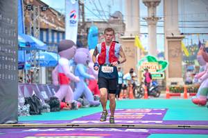 BIB: 5128
                            <button type="button" onclick="openModal(24883836)" class="btn btn-primary btn-sm float-right btn-popup" data-toggle="modal" data-target=".modal-high-quality">
                        <i class="fas fa-shopping-cart"></i> Add to Cart
                    </button>
                                            <button type="button" onclick="isThisMe(24883836, true)" class="btn btn-success btn-sm float-right btn-popup btn-isme hidden" data-toggle="tooltip" data-placement="bottom" title="นี่คือรูปของคุณใช่ไหม คลิกที่นี่เพื่อเอาเข้าอัลบั้ม">
                        <i class="fas fa-plus"></i> Add to album
                    </button>
                    <button type="button" onclick="isThisMe(24883836, false)" class="btn btn-warning btn-sm float-right btn-popup btn-isnotme hidden">
                        <i class="fas fa-ban"></i> Remove from album
                    </button>